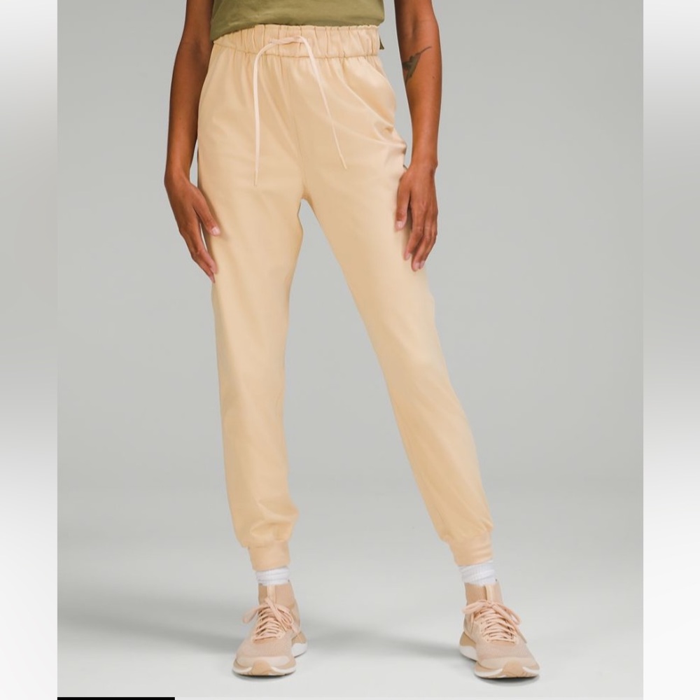 Lululemon Stretch High Rise Jogger Full Length Prosecco Size 12